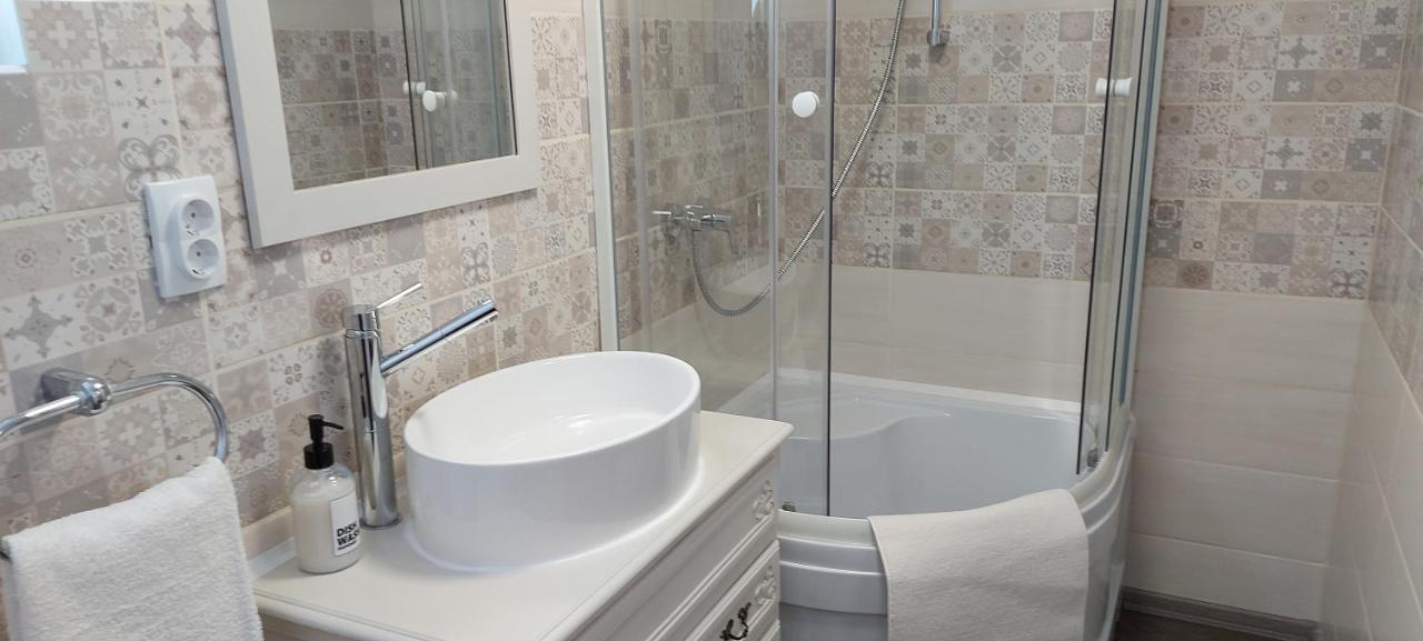 Takler Home Alsóörs المظهر الخارجي الصورة