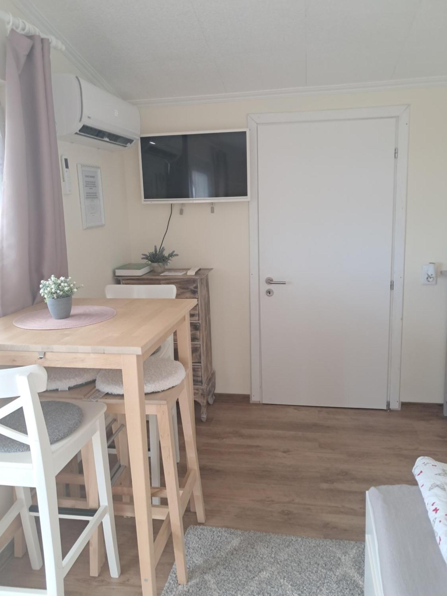 Takler Home Alsóörs المظهر الخارجي الصورة