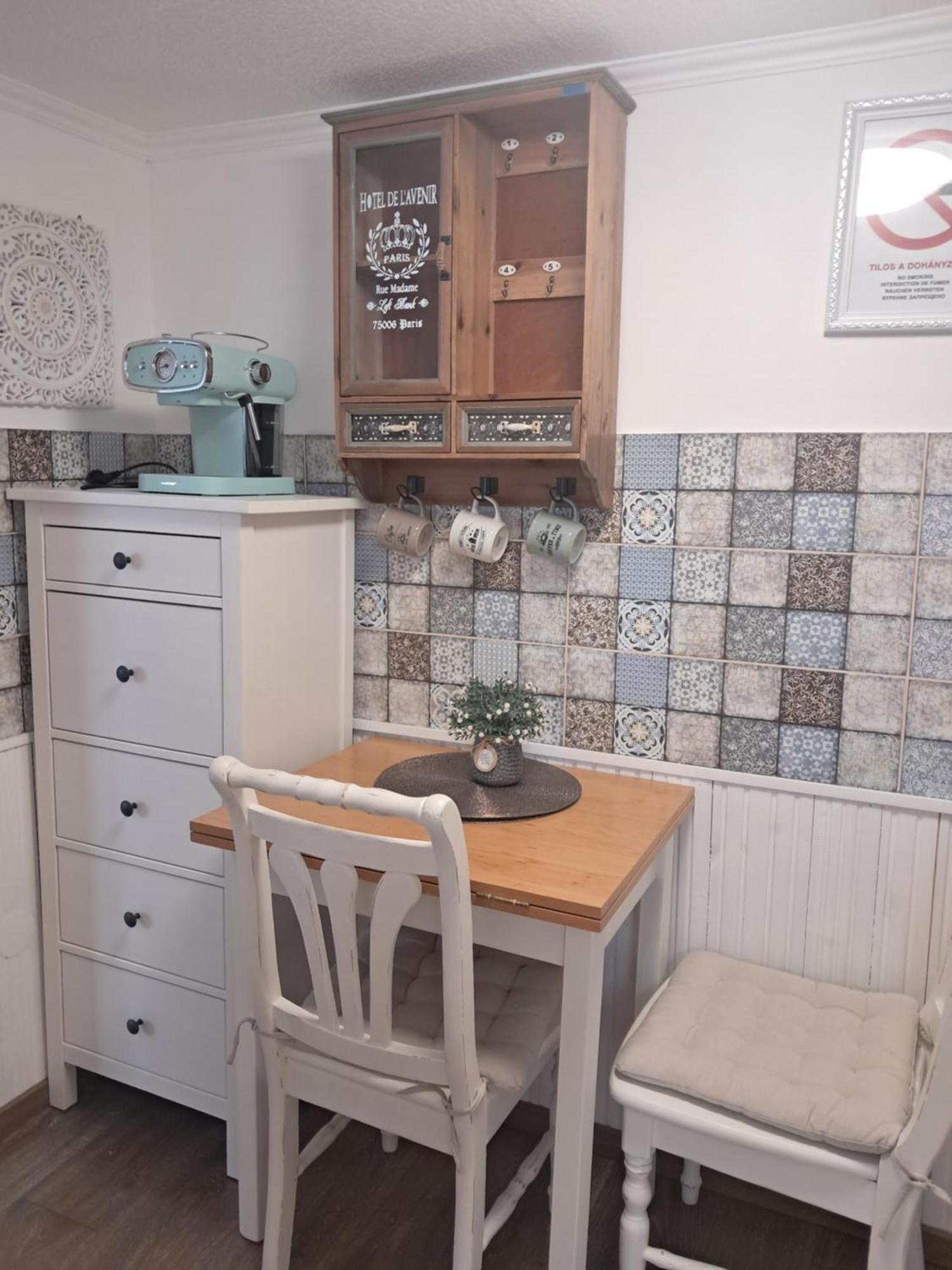 Takler Home Alsóörs المظهر الخارجي الصورة
